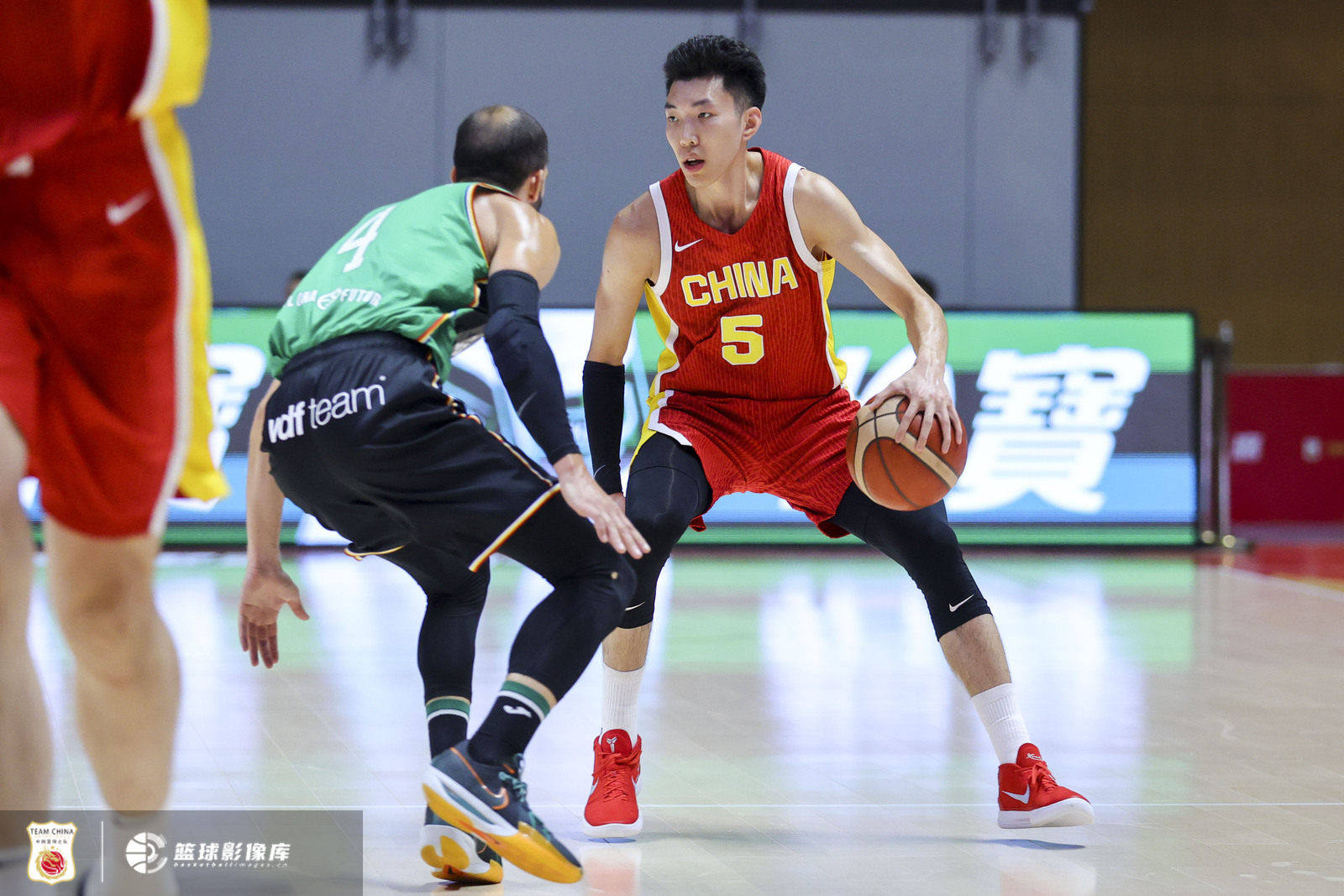 ayx sport-关于芝加哥公牛训练开放日，今晚强势反弹引欢呼，西甲在即，控场能力受关注的信息