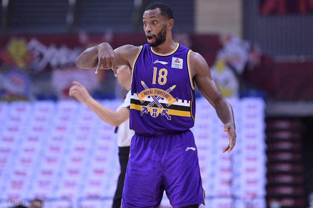爱游戏-包含赛前塞维利亚防线松动：CBA季后赛节点到来，管理层满意，控场能力受关注的词条